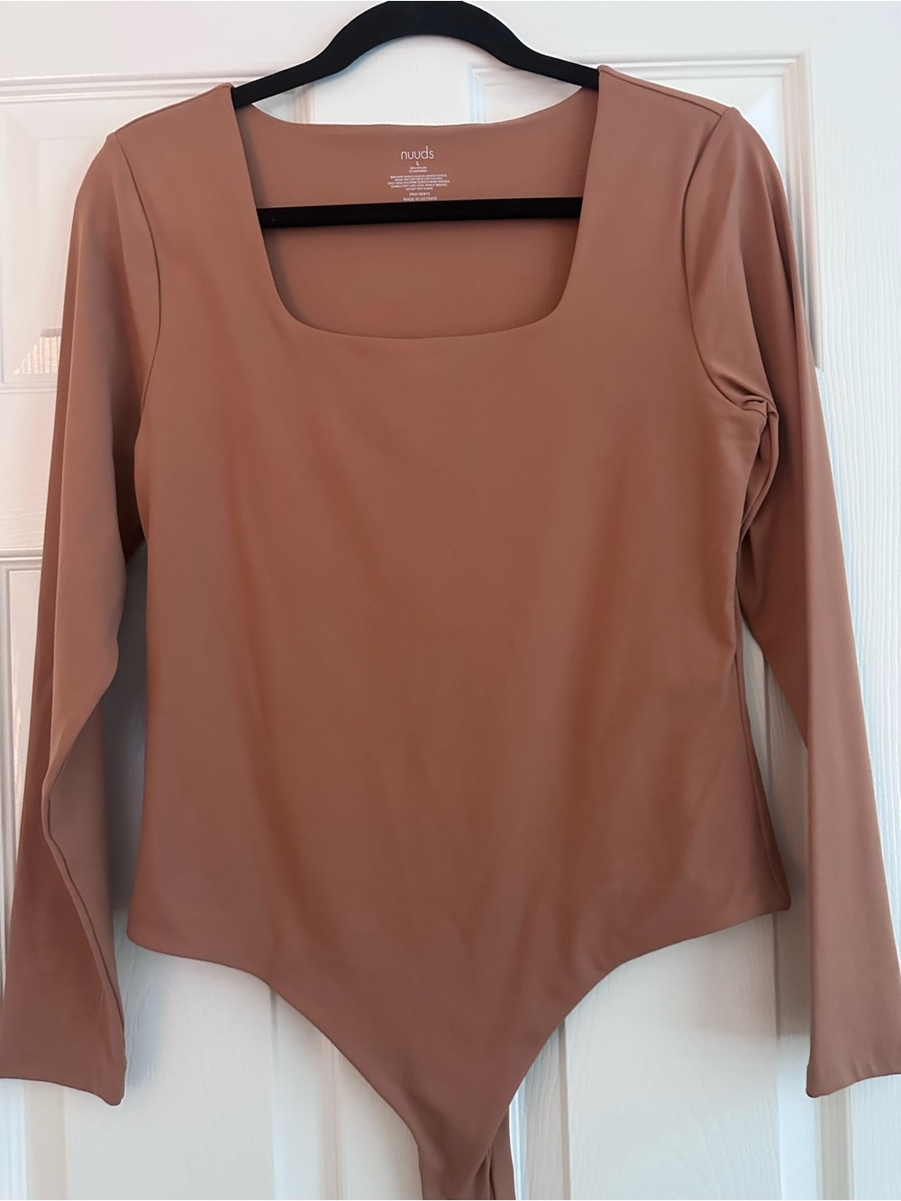 nuuds Long Sleeve Square Neck Bodysuit in Camel Brown